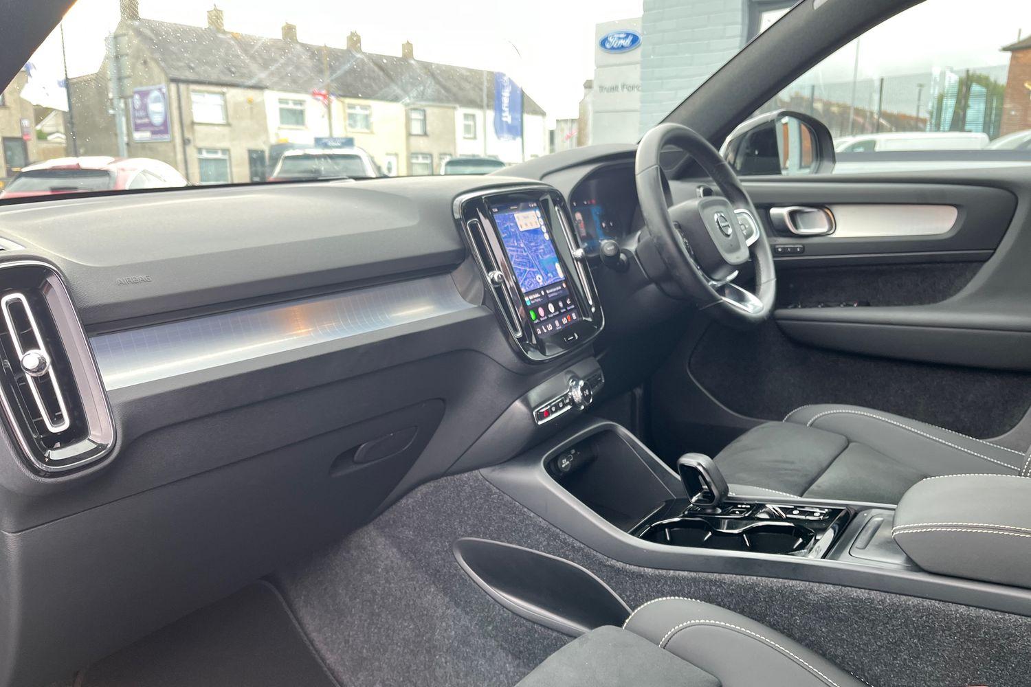 Volvo XC40 Photo 17