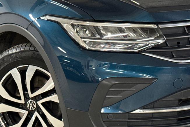 VOLKSWAGEN Tiguan Photo 19