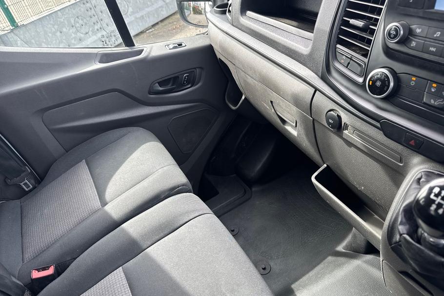 Used FORD TRANSIT ML73UCP 32