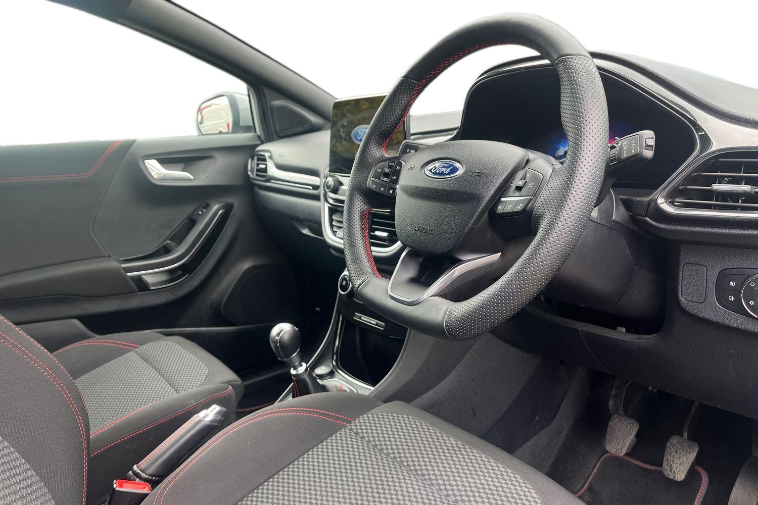 Ford PUMA Photo 8