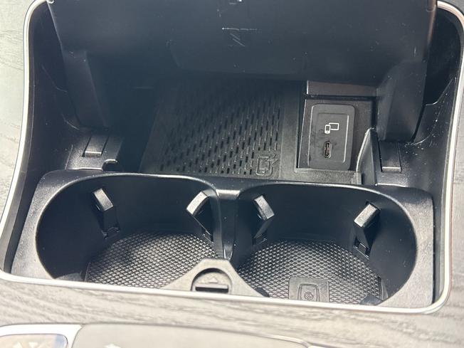 MERCEDES-BENZ GLC Photo 42