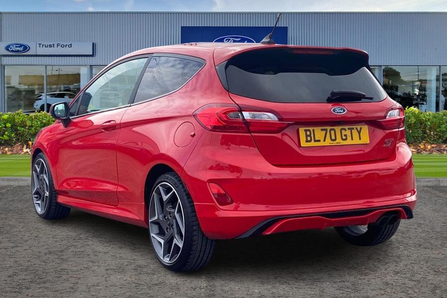 Ford FIESTA Photo autoimg-d7cdae8b6ff2e69465721c60db04f9b968493880.jpg