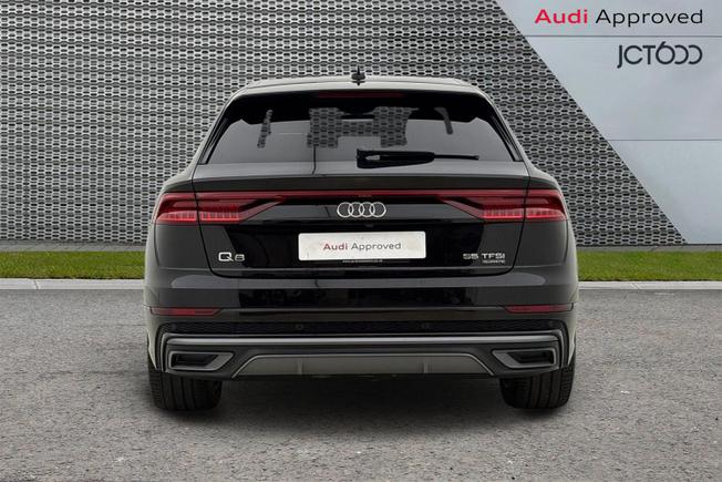 AUDI Q8 Photo 7