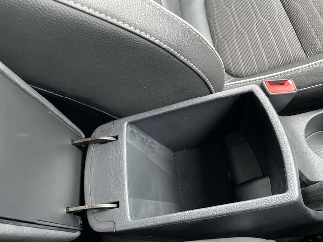 KIA Stonic Photo 43