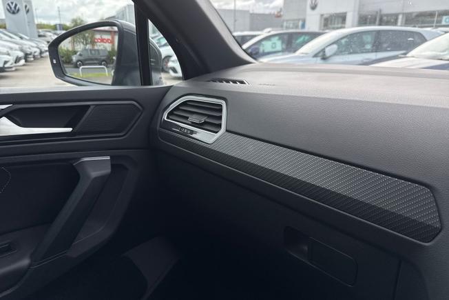 VOLKSWAGEN Tiguan Photo 31