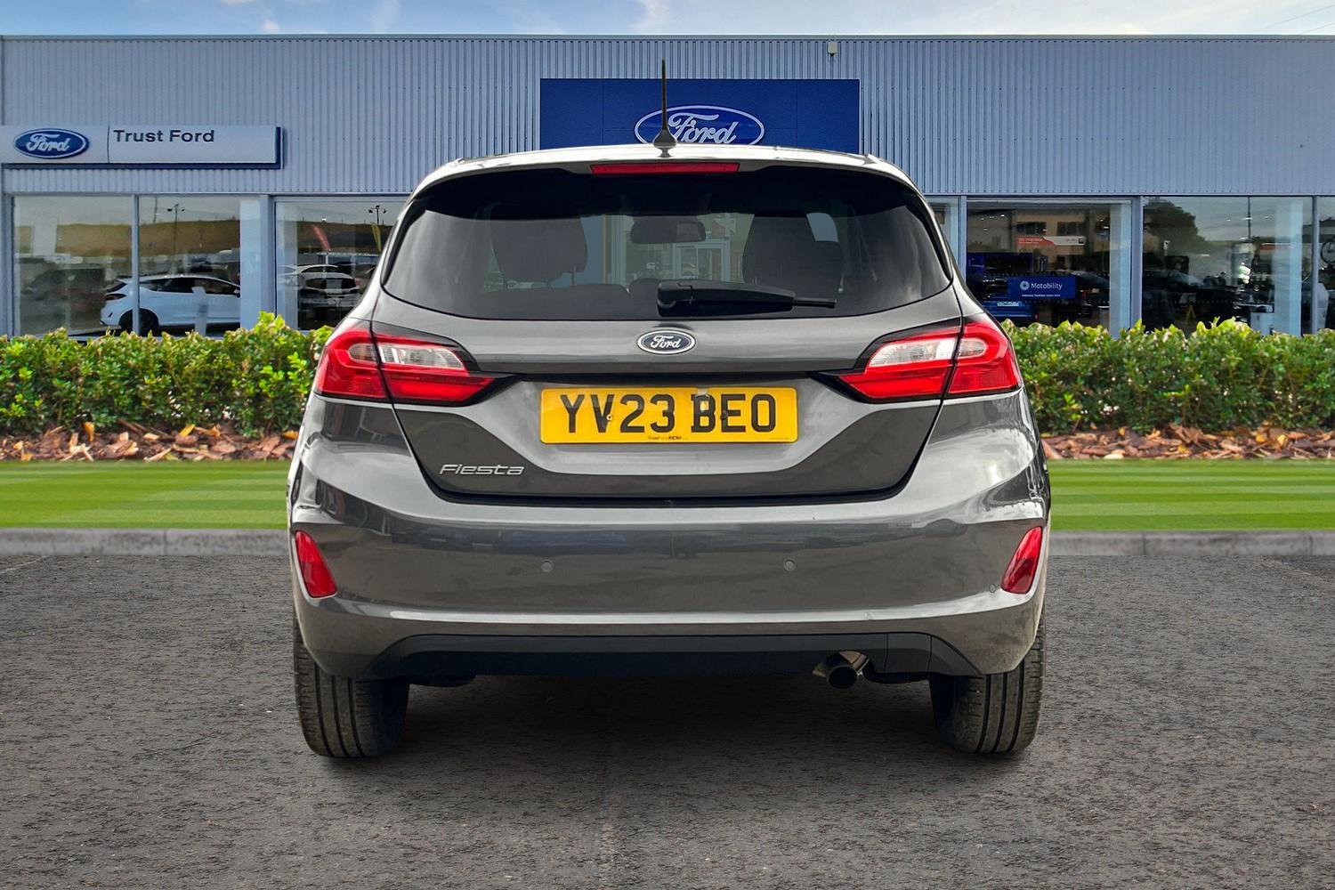 Ford FIESTA Photo 6