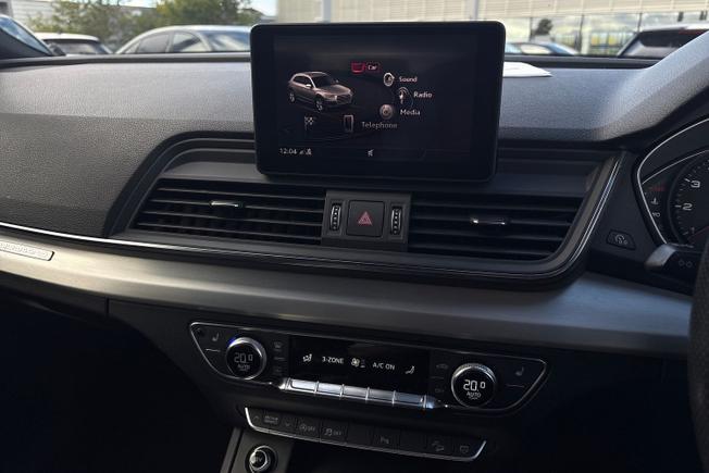 AUDI Q5 Photo 13