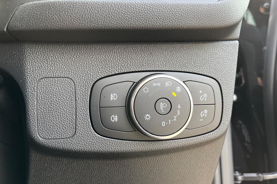 Ford FOCUS Photo autoimg-d7d67bd8e393b8207017a0c931df9858e5aaa480.jpg