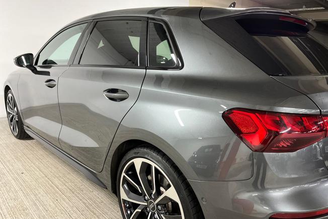AUDI S3 Photo 36