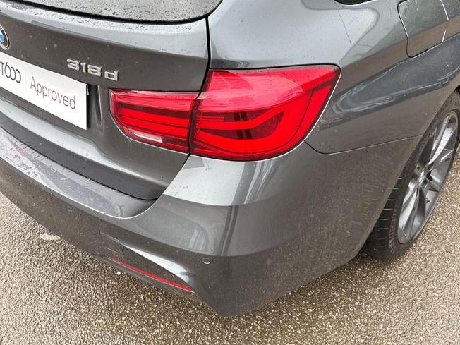 BMW 3 Series Photo 18