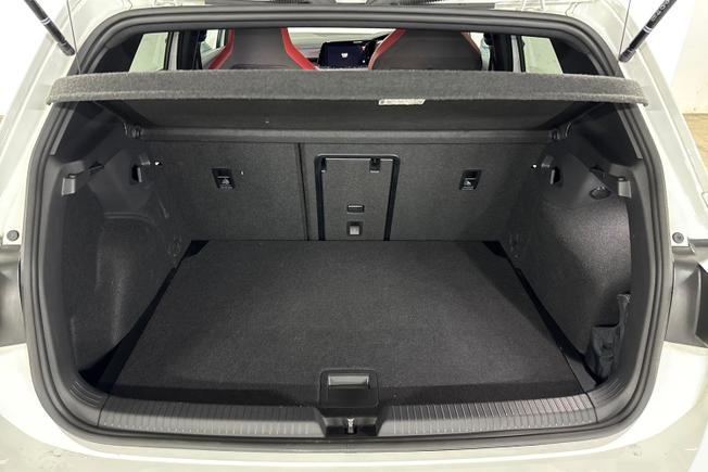 VOLKSWAGEN Golf Photo 12