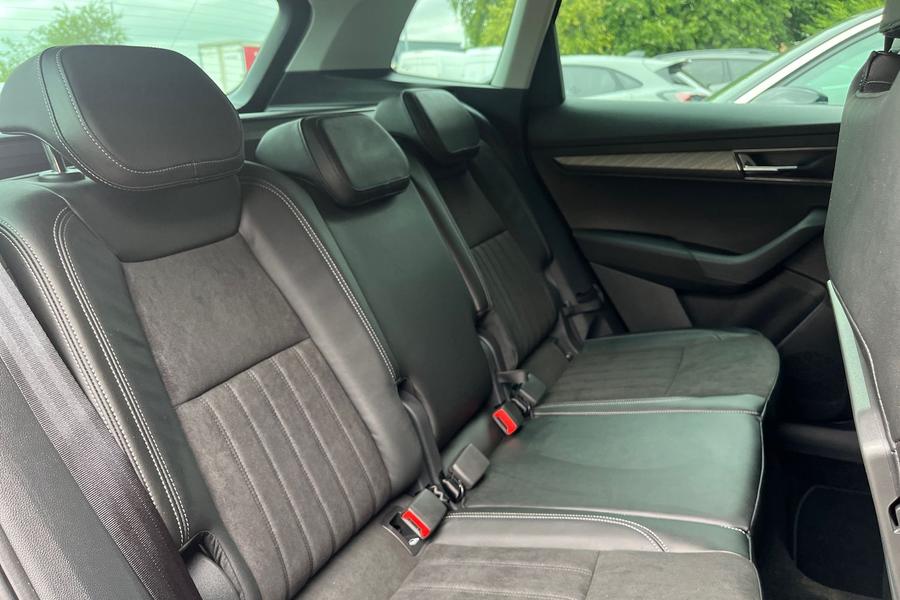 Skoda KAROQ Photo autoimg-d7dd3d5cdc6c8e7ed27a206c4b84d3b7ab5859db.jpg