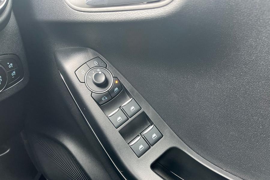 Ford Puma Photo autoimg-d7de50c2660c7447d217681e44c29832e6b91797.jpg