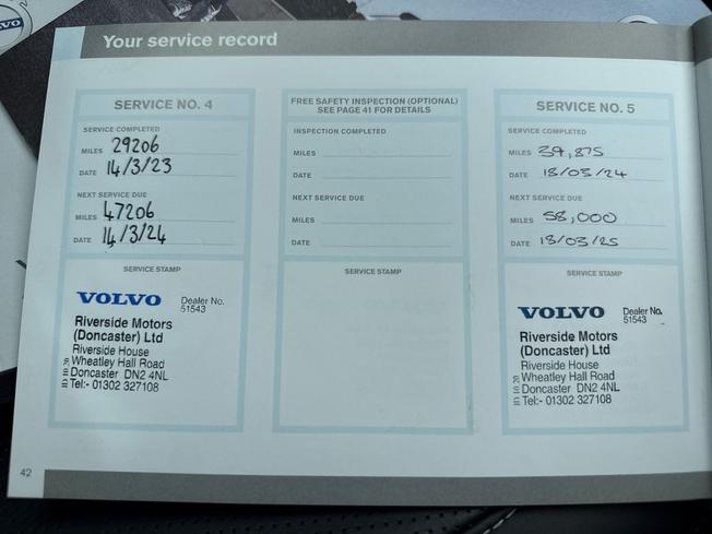 VOLVO XC40 Photo 42