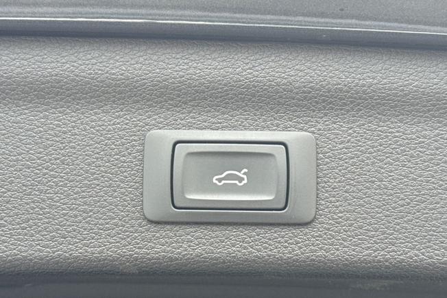 AUDI Q3 Photo 28