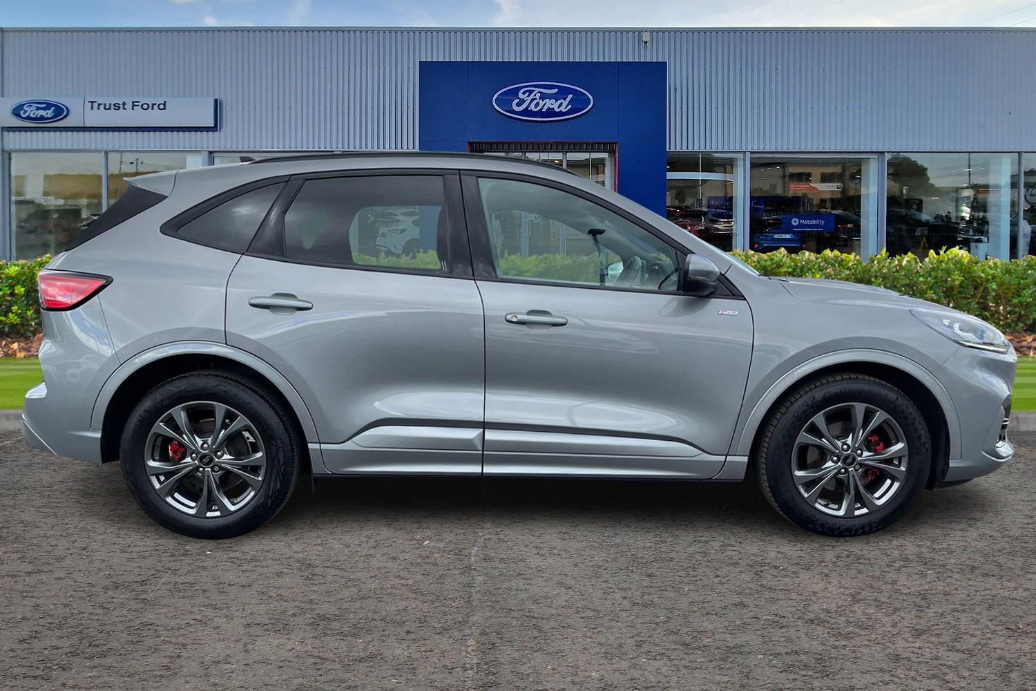 Ford Kuga Photo 2