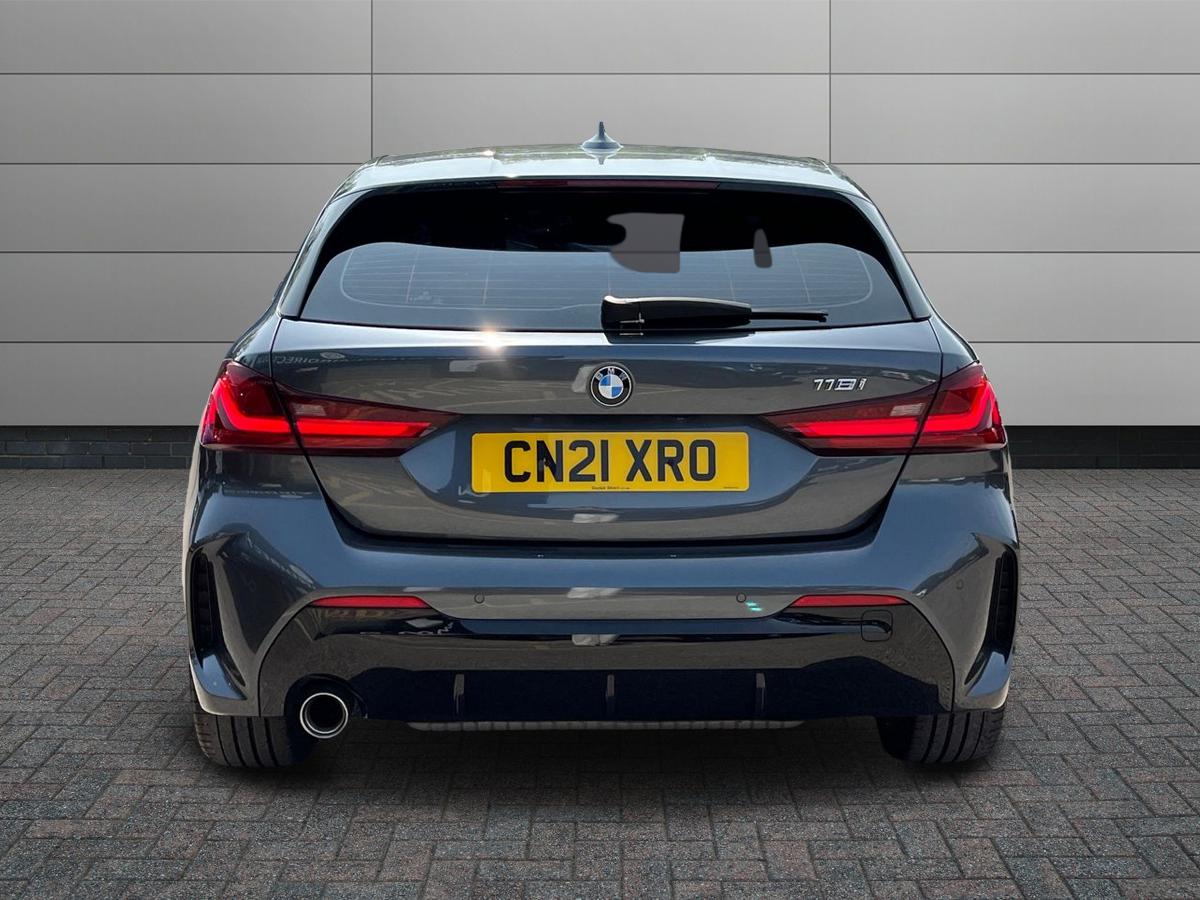 BMW 1 Series Photo 6