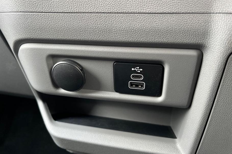 Used Ford TOURNEO CUSTOM 18