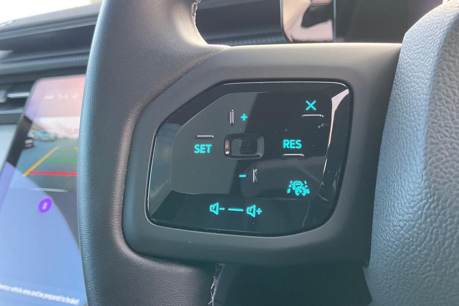 Ford Explorer Photo autoimg-d7e7dca61d734184aa6393e78bbf6cbd5dc85b6e.jpg