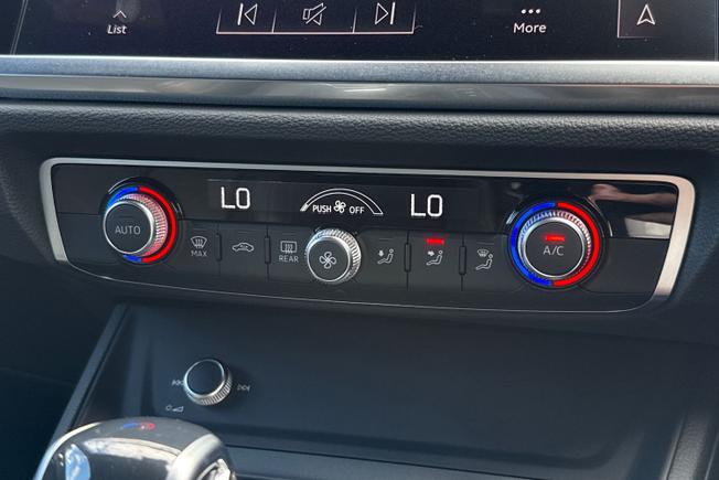 Audi Q3 Photo 40