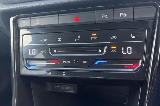 Volkswagen T-roc Photo autoimg-d7eb9c6d0ec30985fd6512567156135c0bcbd203.jpg