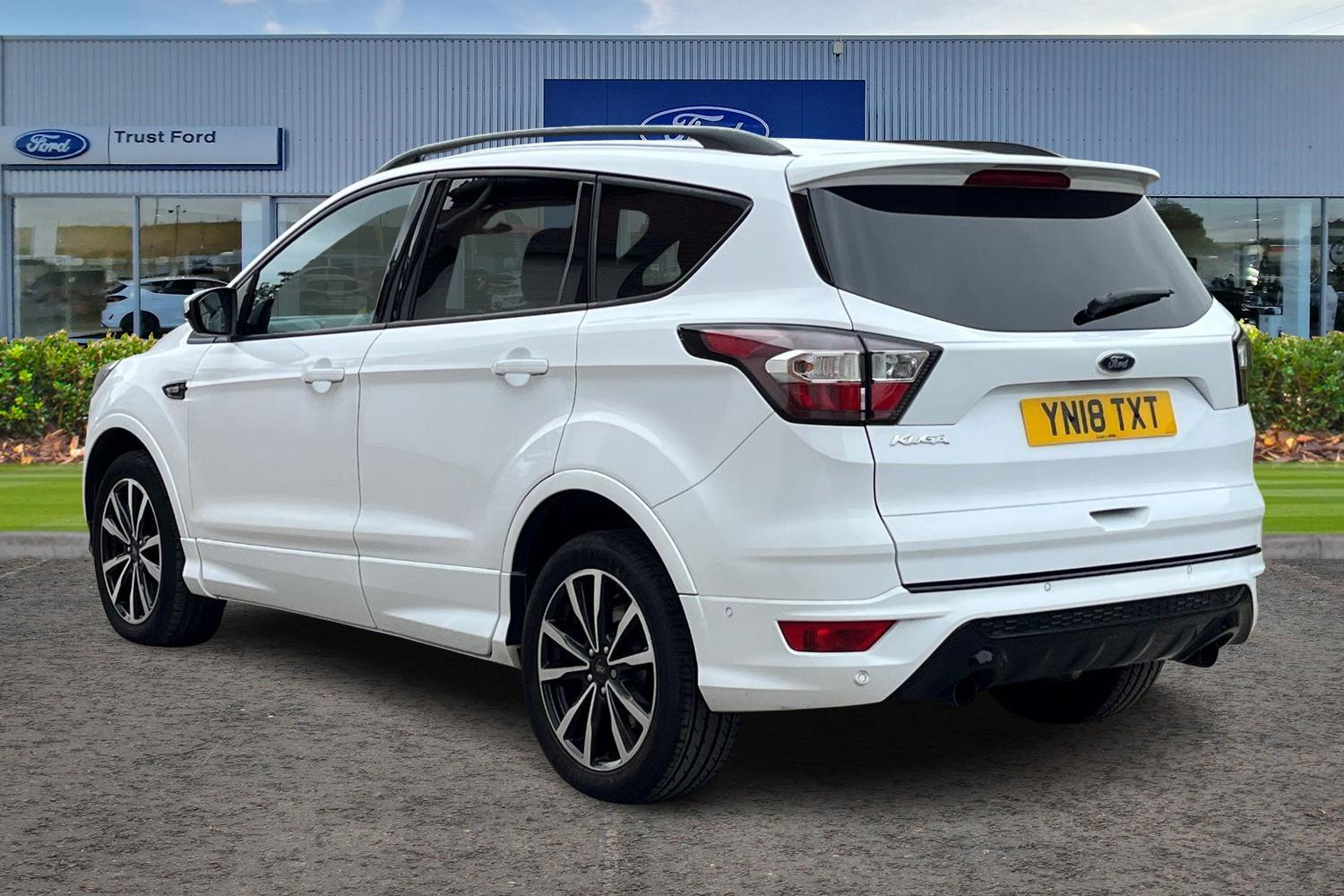 Ford KUGA Photo 1
