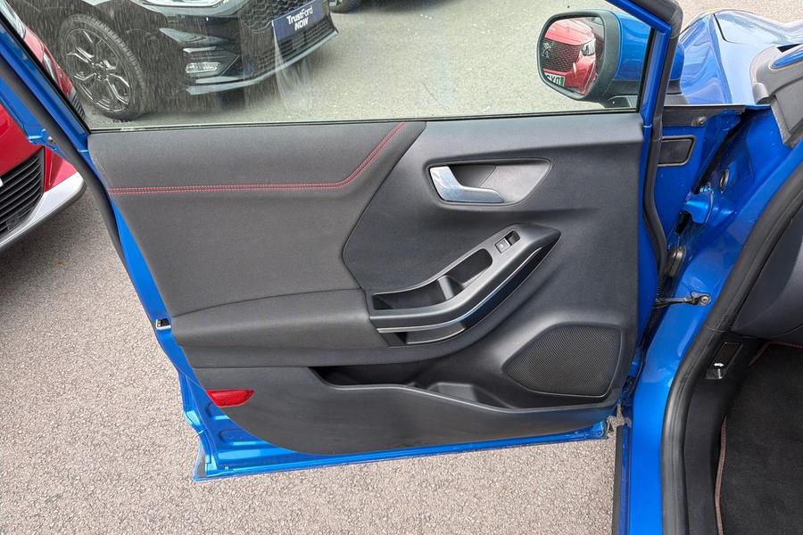 Ford PUMA Photo autoimg-d7efed721bada7993539ce117db7268e595c2eee.jpg