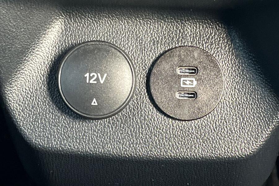 Ford PUMA Photo autoimg-d7f0acbe2e5b88eeeca813d60bbe6075f1efbd14.jpg