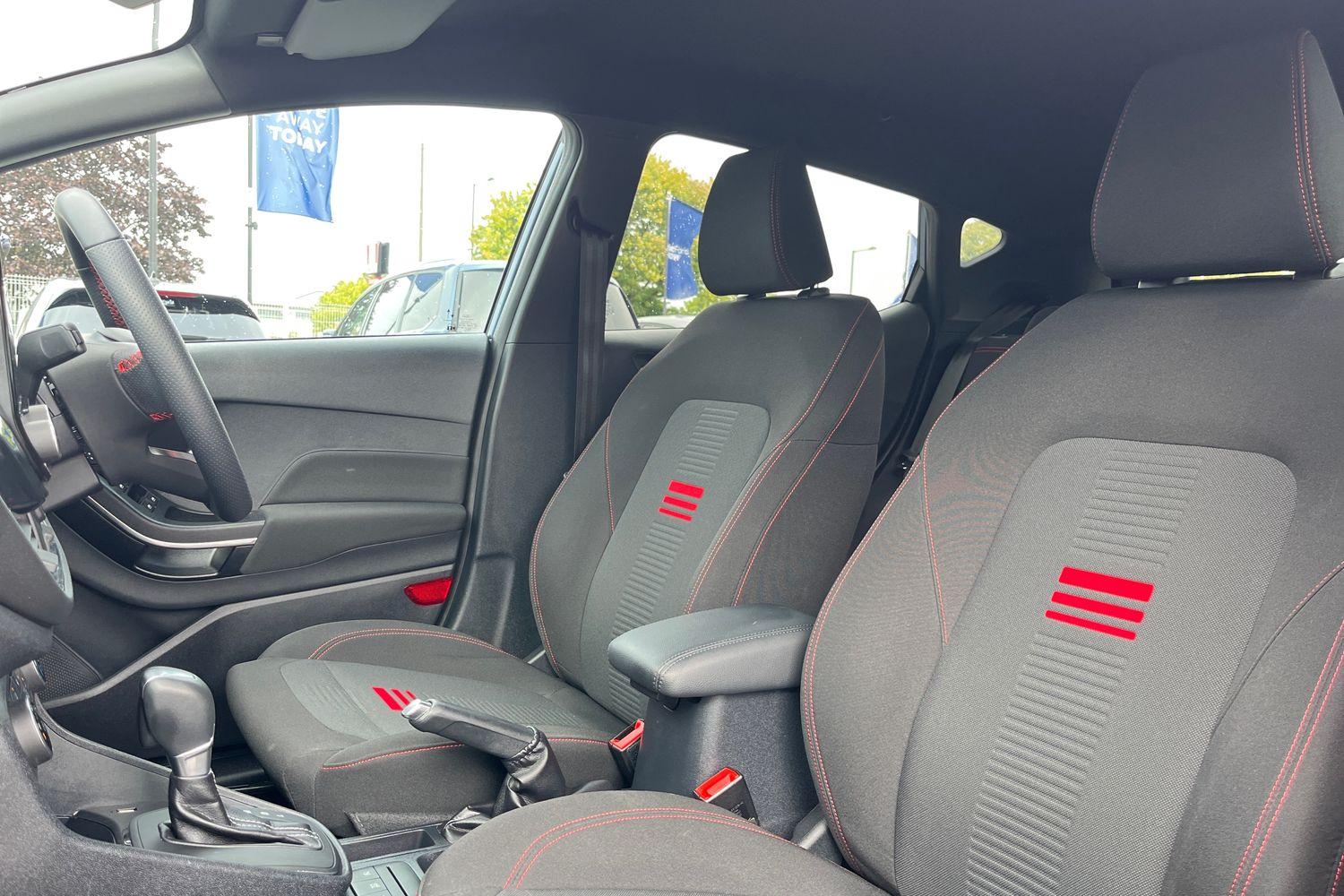 Ford Fiesta Photo 18