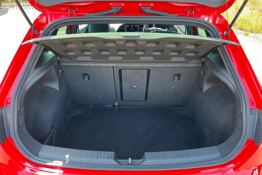 SEAT LEON Photo autoimg-d7f3ce51edd4ee114e7ce29c974b3ddc096cb1c1.jpg