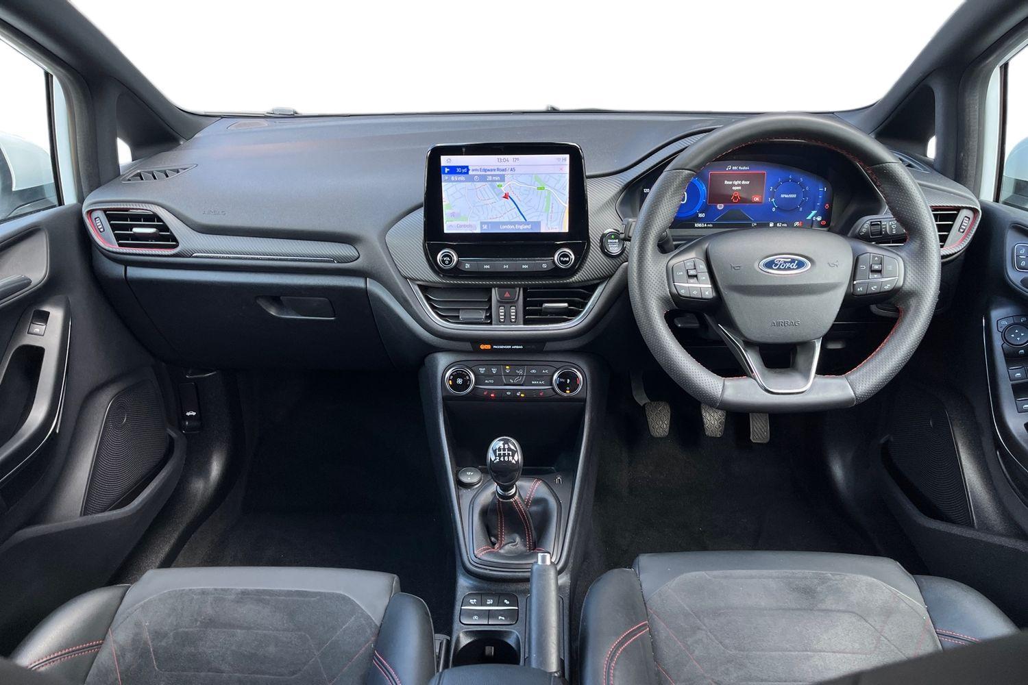 Ford Fiesta Photo 9