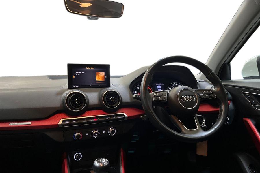 Audi Q2 Photo autoimg-d7f4549edf353079690a0bcbc94070ce7e96b92e.jpg