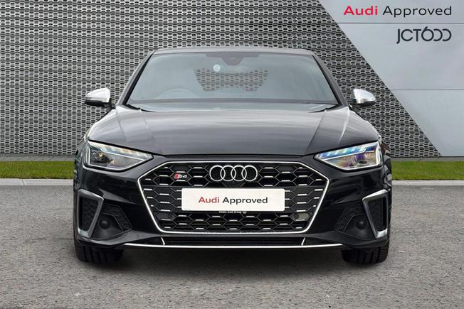AUDI S4 Photo 8