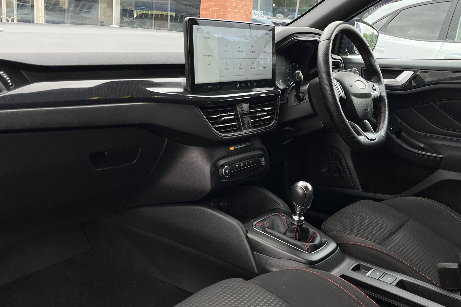 Ford FOCUS Photo 17