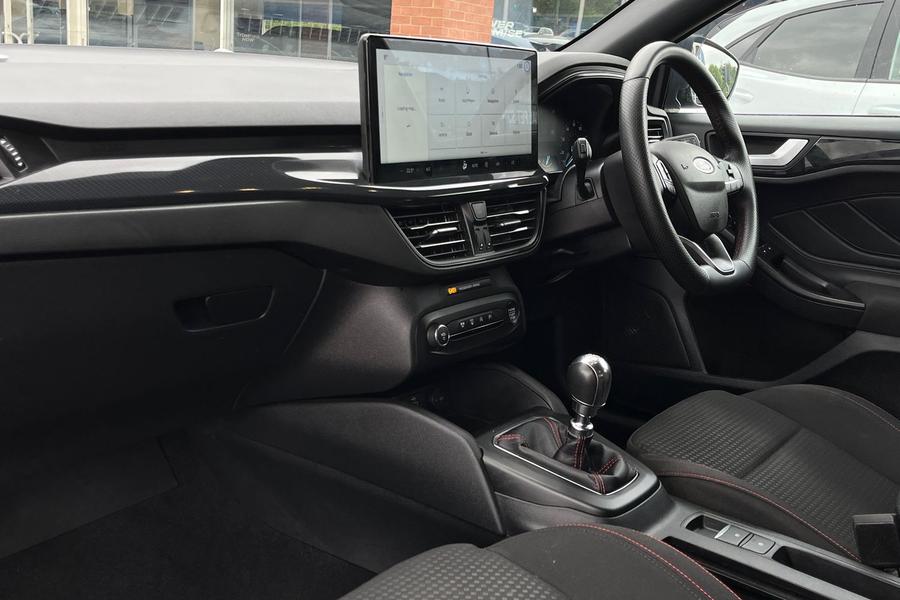Ford FOCUS Photo autoimg-d7f980ccde29131df96a437d8cb13784cd0f7162.jpg