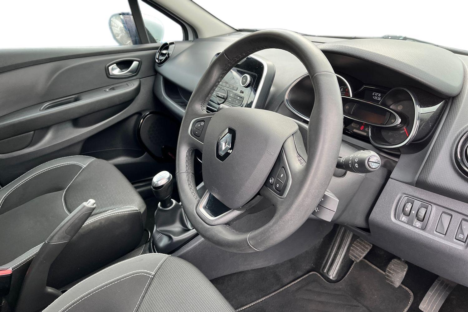 Renault CLIO Photo 8