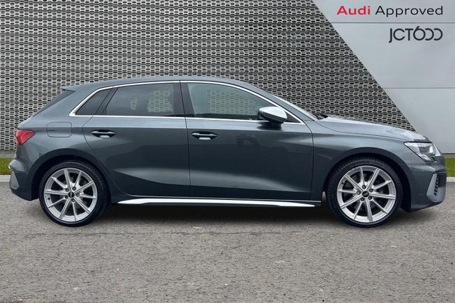 AUDI S3 Photo 4
