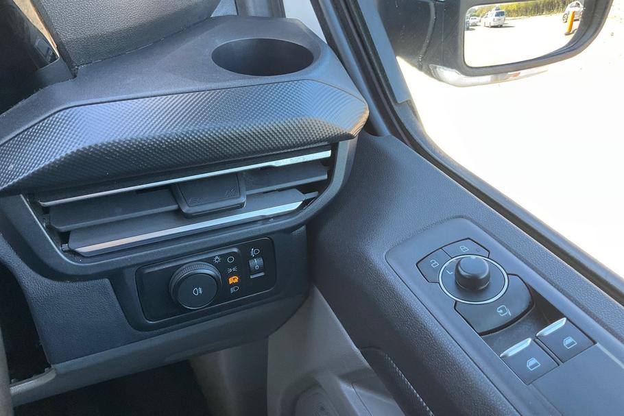 Used FORD TRANSIT CUSTOM WT25UGX 33