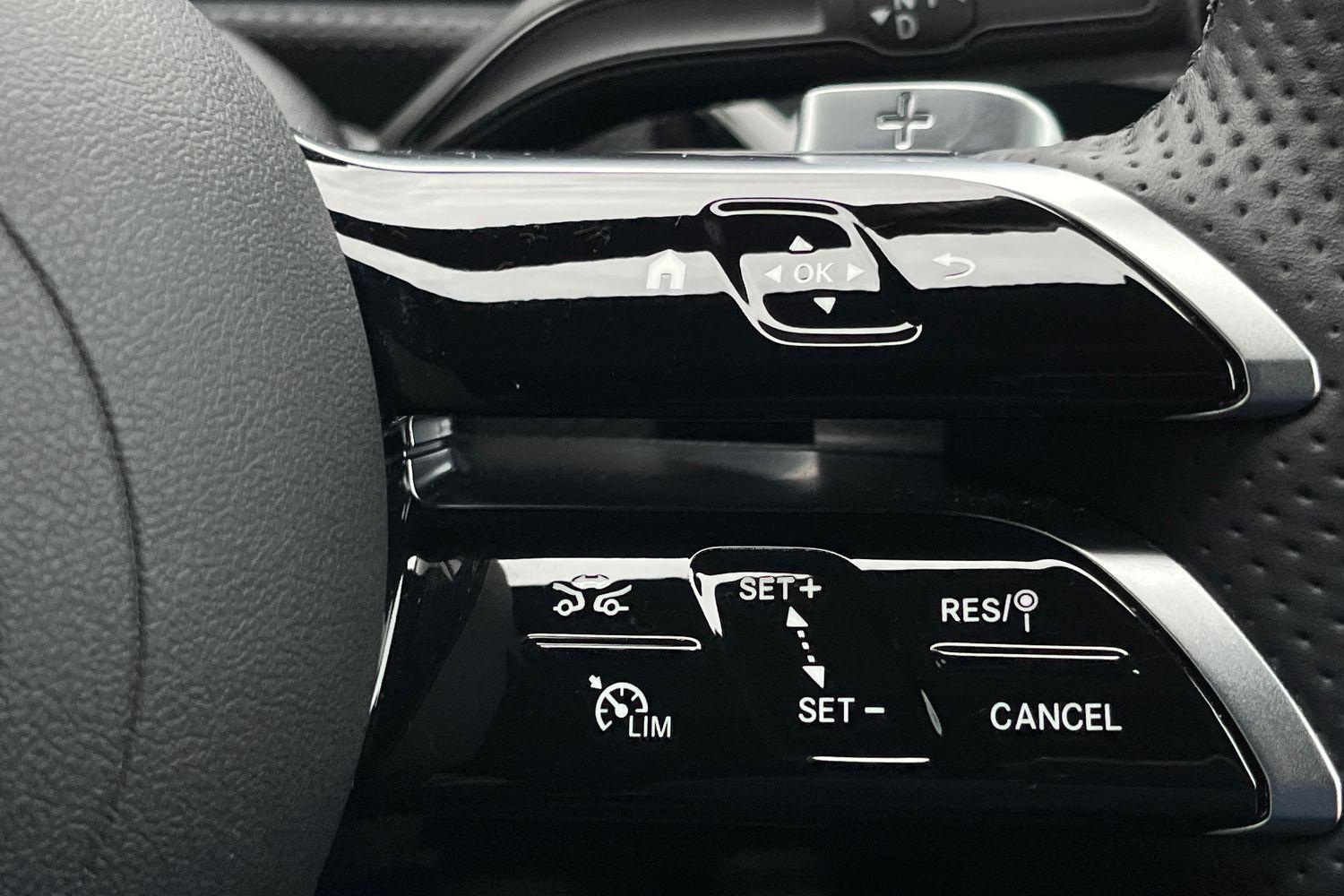 Mercedes-Benz CLA Photo 23