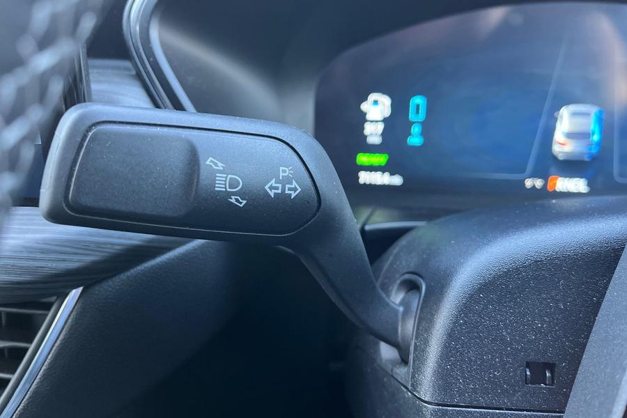 Ford KUGA Photo autoimg-d80465a58e2b213c64a4f0da77ae33983d350042.jpg