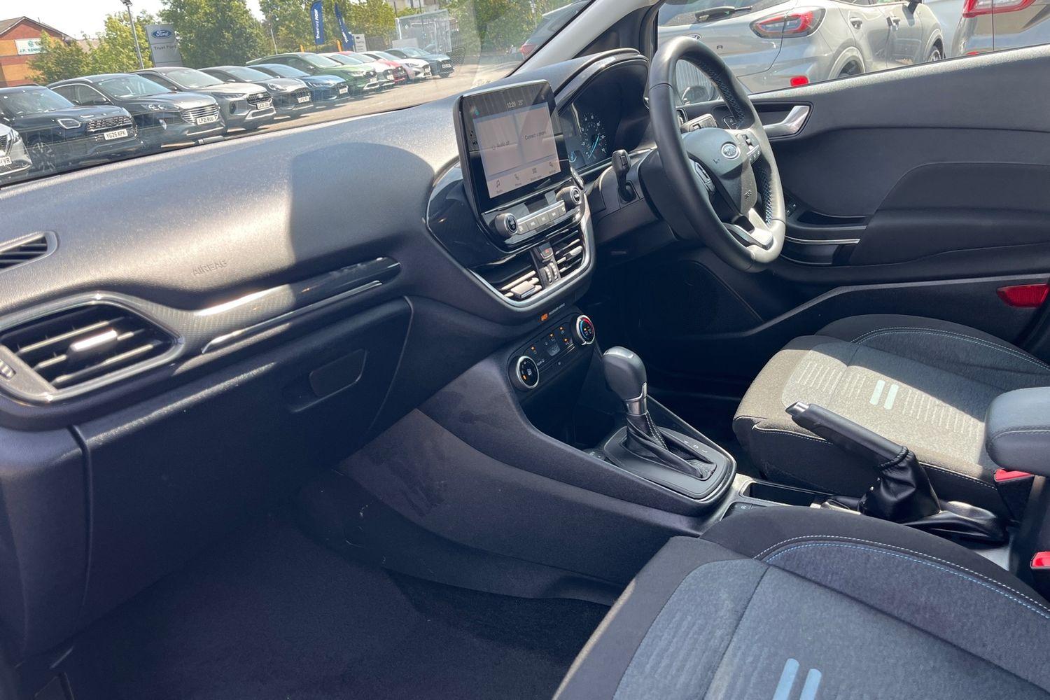 Ford Fiesta Photo 17