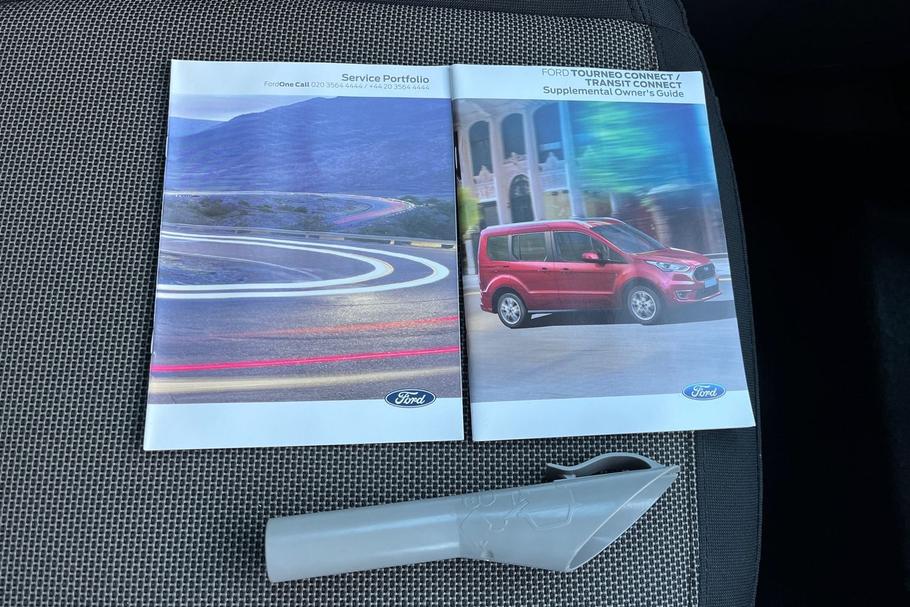 Used Ford TRANSIT CONNECT 9