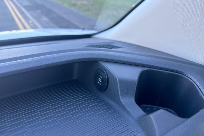 VOLKSWAGEN Transporter Photo 42