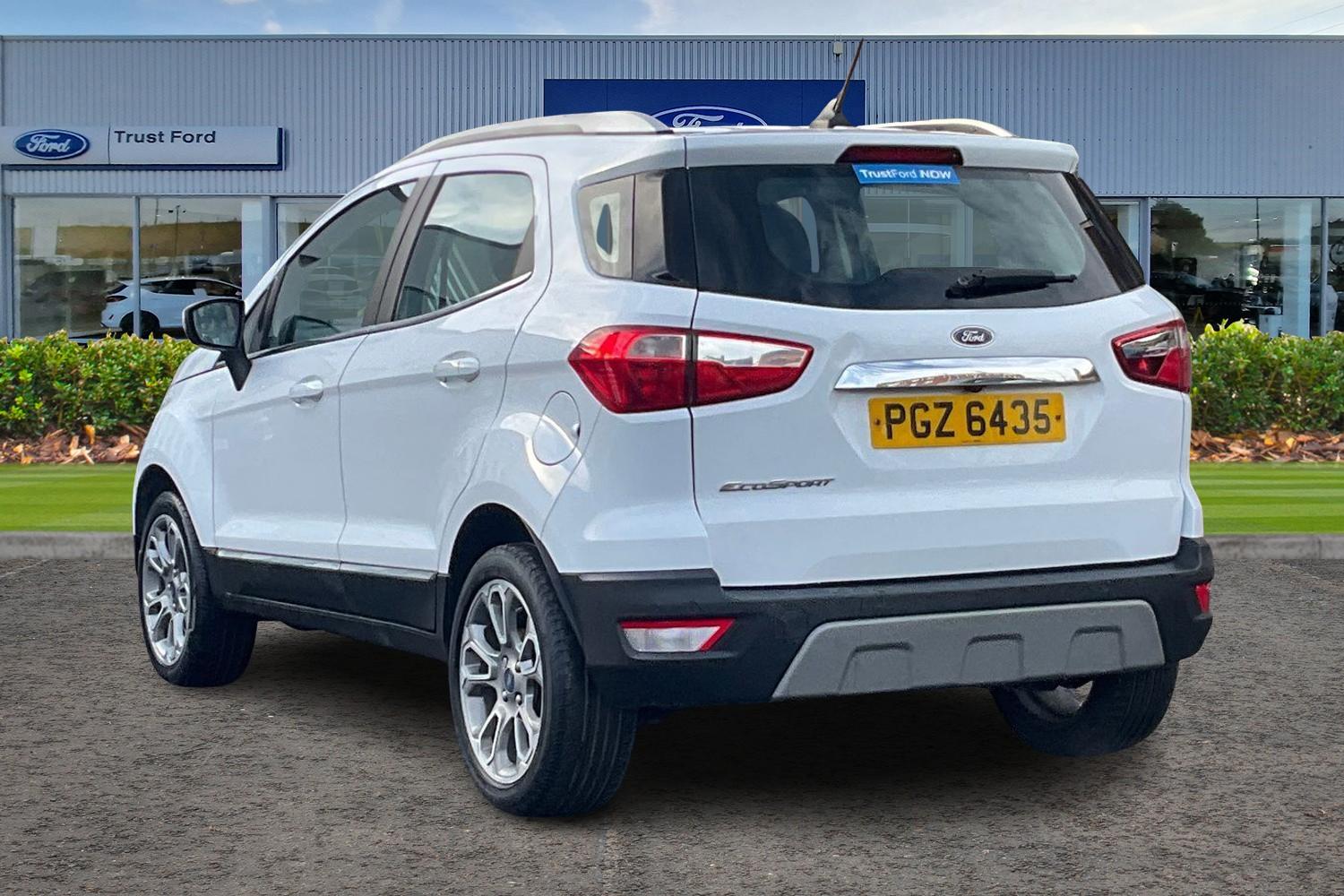 Ford ECOSPORT Photo 1