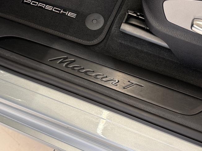 PORSCHE Macan Photo 30