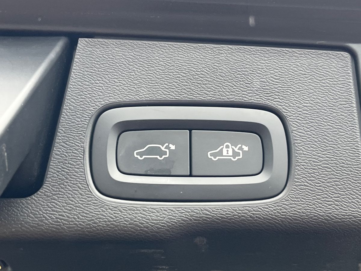 Volvo XC60 Photo 23