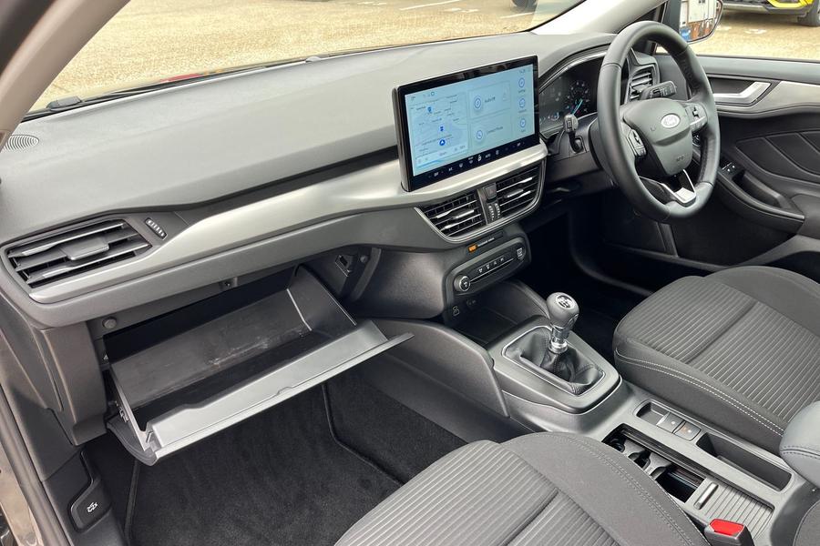 Ford Focus Photo autoimg-d80f29119fe2edec15d1d6e6d74ad9655e6c7ced.jpg