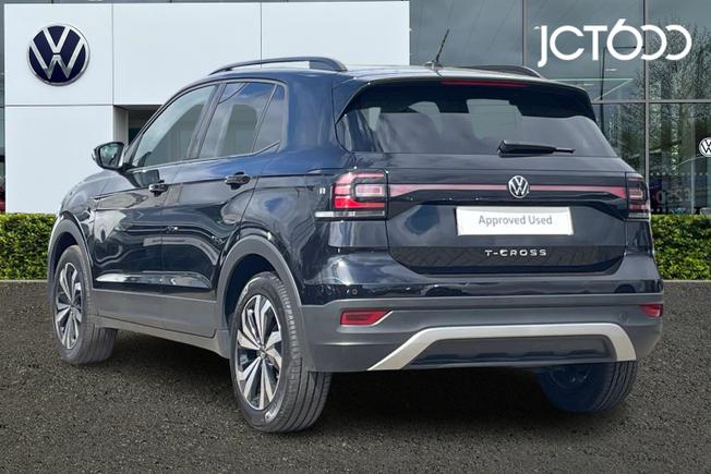 VOLKSWAGEN T-Cross Photo 3