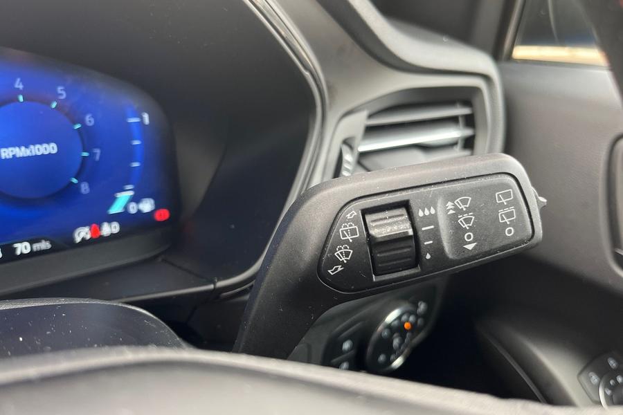 Ford FOCUS Photo autoimg-d81077b80dc3ac08d6e12c77bcaab888f77731e1.jpg