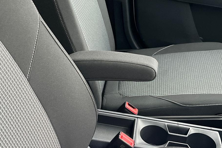 Used Ford TRANSIT COURIER LO25TZX 28